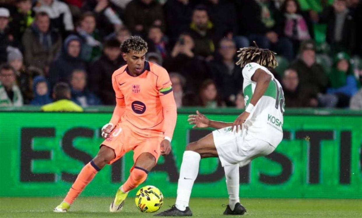 德甲最新消息：3次门框8次浪费，11.1亿卫冕冠军仍3-1斩落升班马，16战15胜